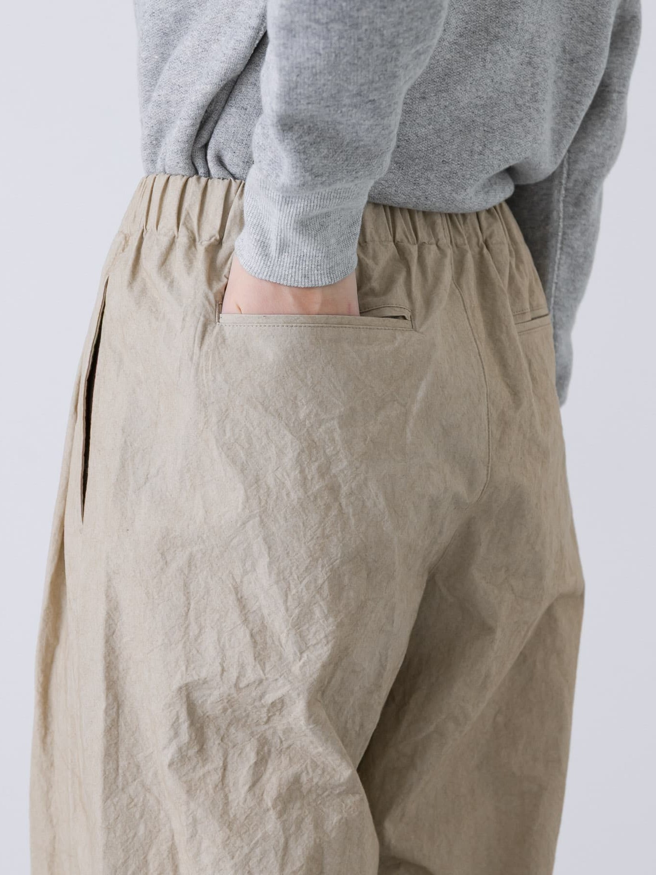 KAGURE Two-Tuck Pants