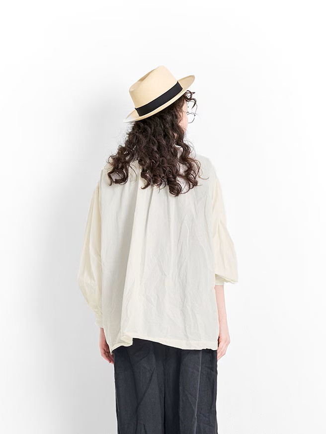 Veritecoeur Pintuck Chambray Shirt