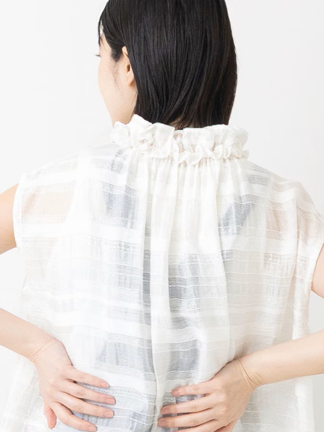 Veritecoeur Frill Lace Blouse