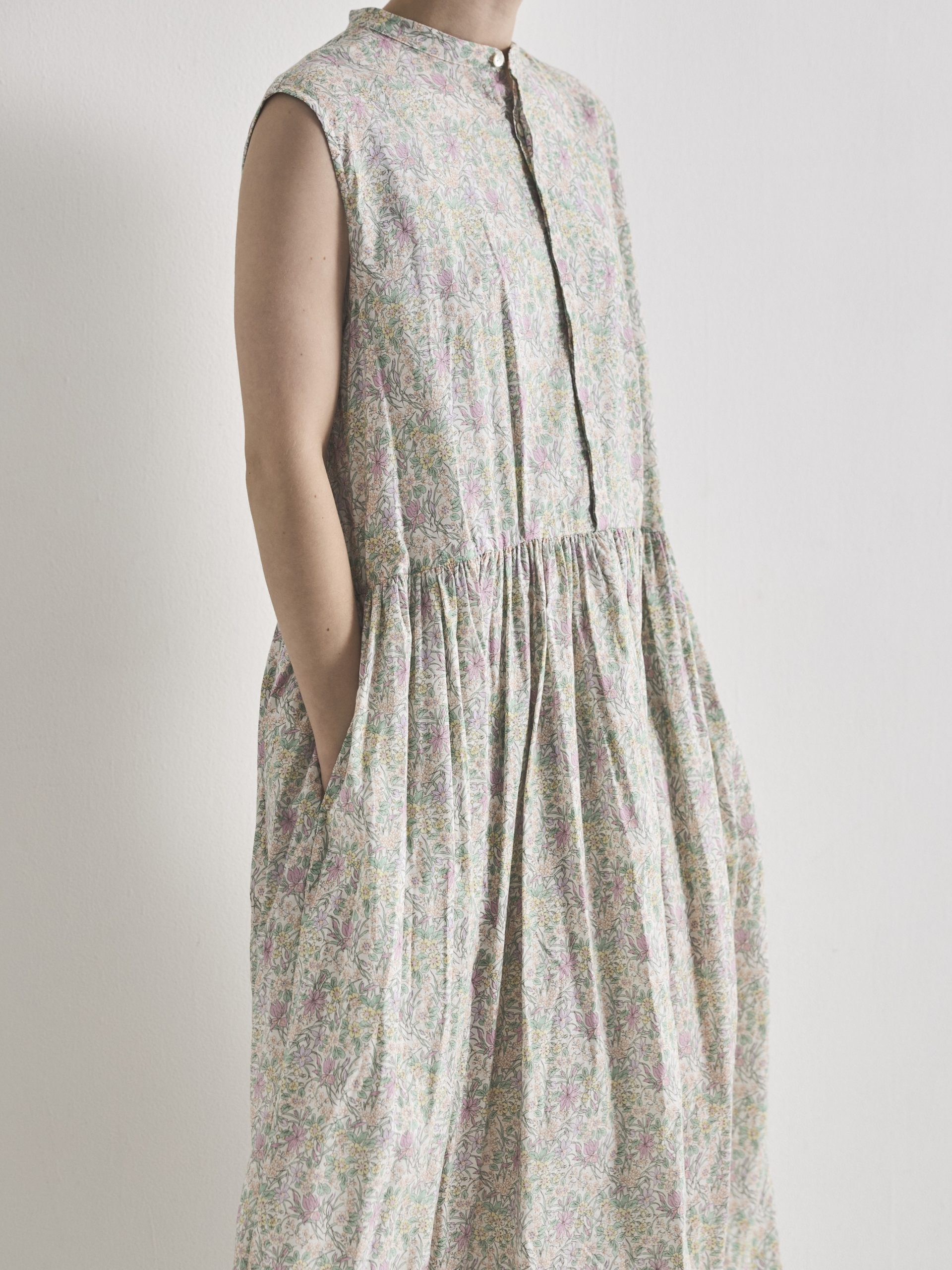 Veritecoeur LIBERTY PRINT Sleeveless Dress